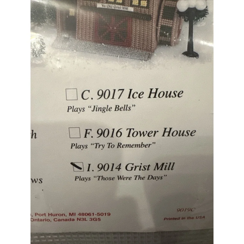 NIP Vintage‎ Mary Maxim 9014 Grist Mill Needlework And Crafts Christmas Village